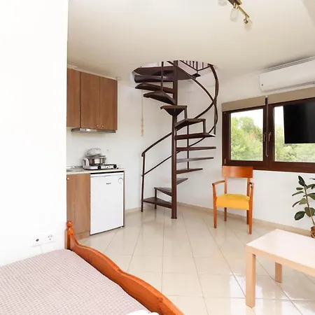 Apartament Acropolis With Parking Next To Center Seres