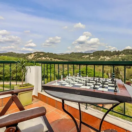 Acropolis With Parking Next To Center Appartement *