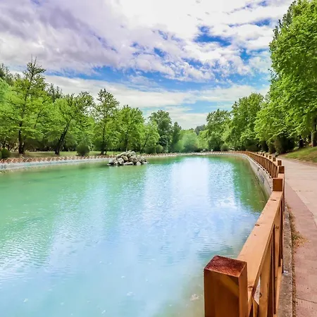 Apartament Acropolis With Parking Next To Center