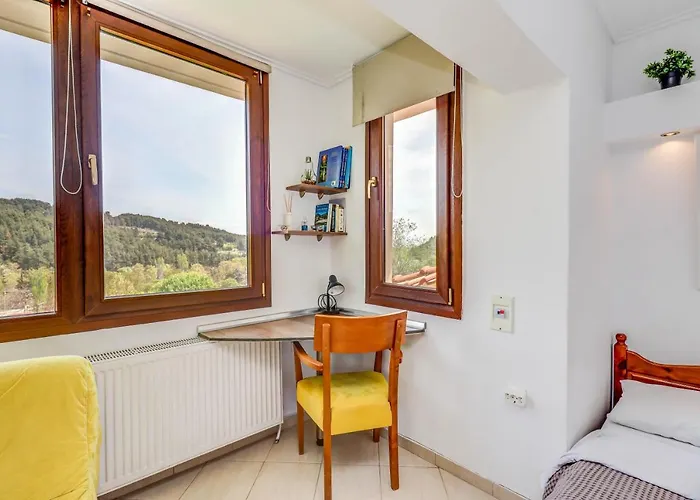 Acropolis With Parking Next To Center Apartamento *