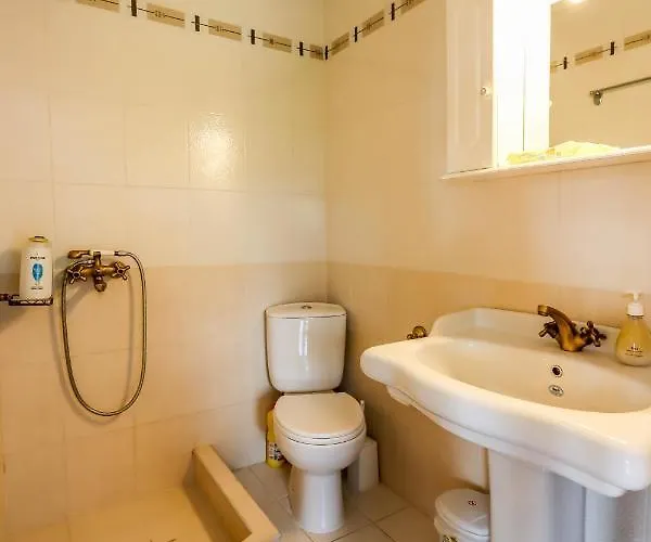 Acropolis With Parking Next To Center Apartamento